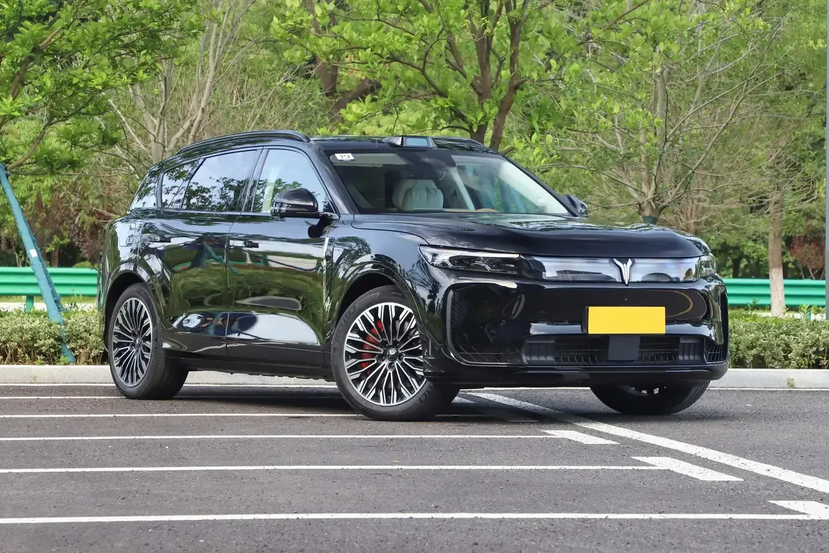 2025 Free+ 4WD Qiankun Edition